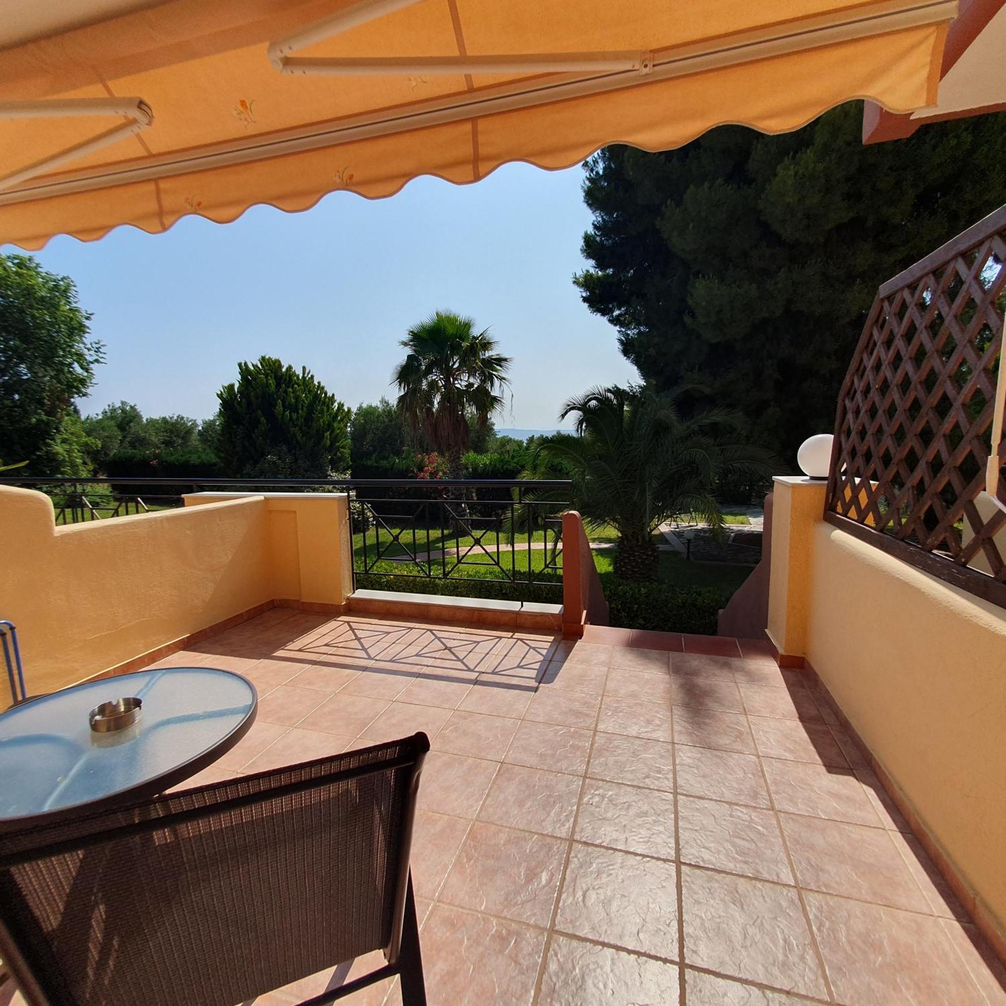 Agrili Apartments & Rooms Elia Nikitis Ruang foto